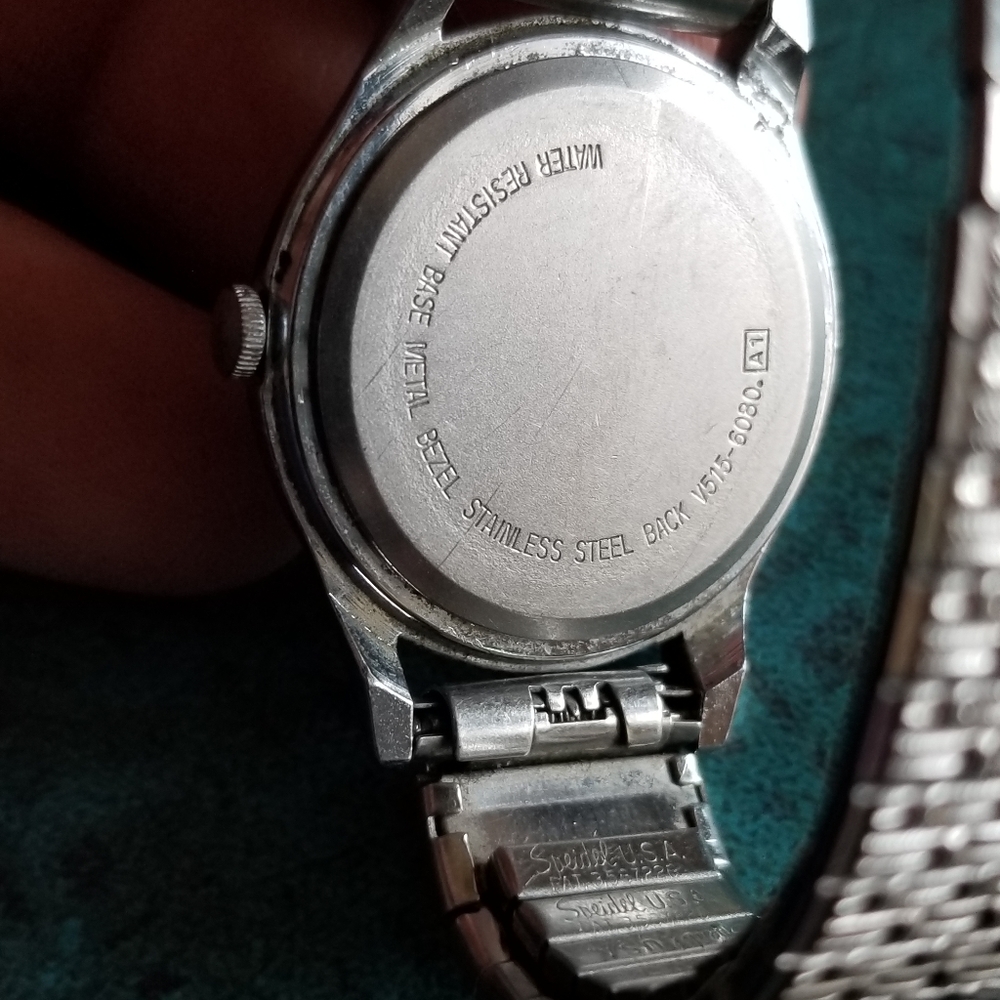 Vintage Mickey Mouse wristwatch Lorus Disney ladies silver tone quartz - Picture 8 of 15